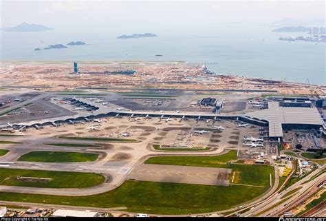 Hong Kong Chek Lap Kok (HKG / VHHH) Most Recent Photos.